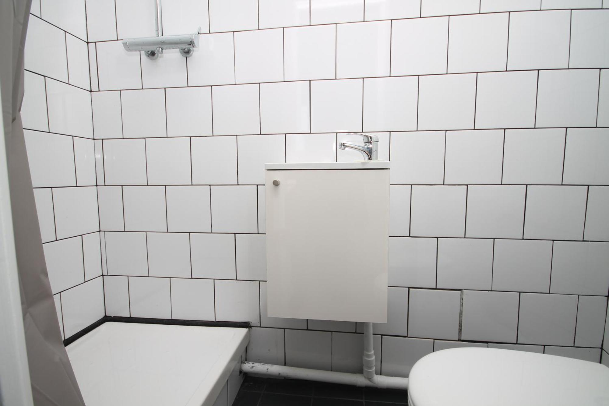 04 - Chambre Avec Lit Double Proche Paris Et Transports Wifi Сен-Дени Экстерьер фото